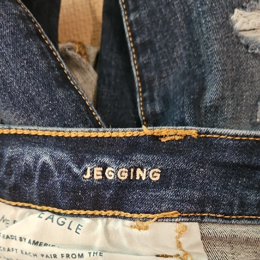 American Eagle Outfitters Midnight Blue Ripped Skinny Jeans - Picture 6 of 7